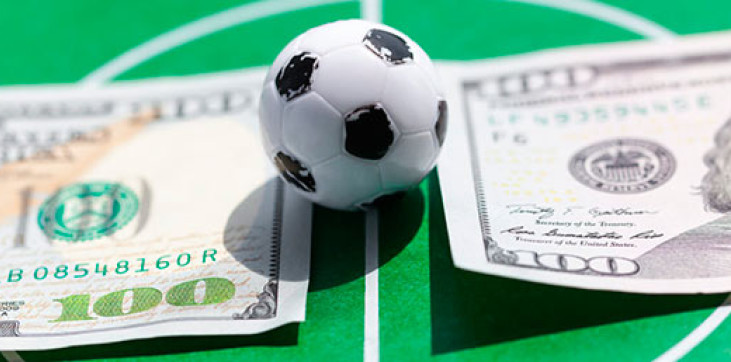 Blackjack və poker sevənlər üçün canlı bölmə 4 Blackjack və poker sevənlər üçün canlı bölmə 4